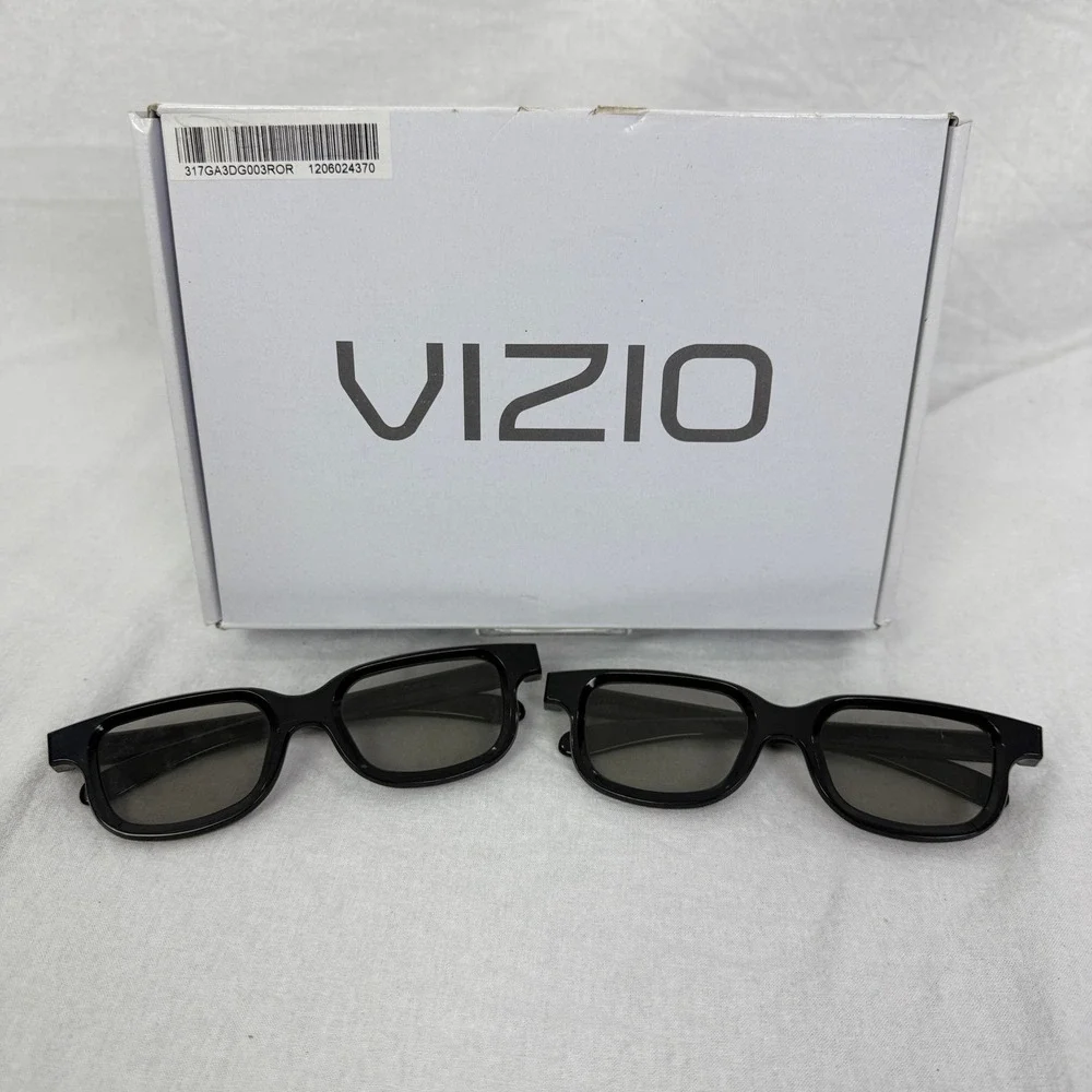 VIZIO RealD 3D Glasses 5 Pairs With Cleaning Cloth New In‎ Box